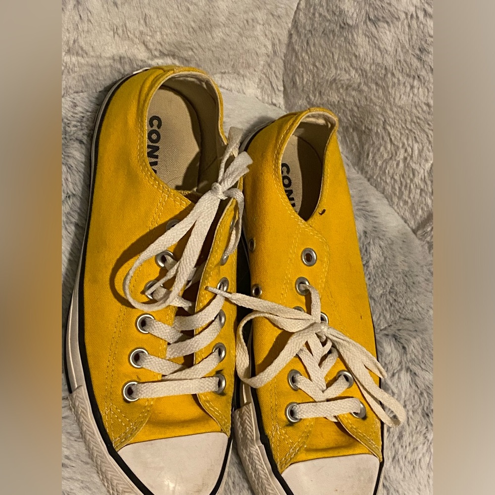 Yellow Converse Low Tops Women’s Size 7.5